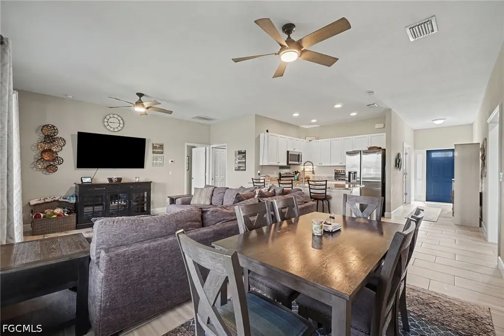 1628 NW 38th Avenue Cape Coral FL 33993