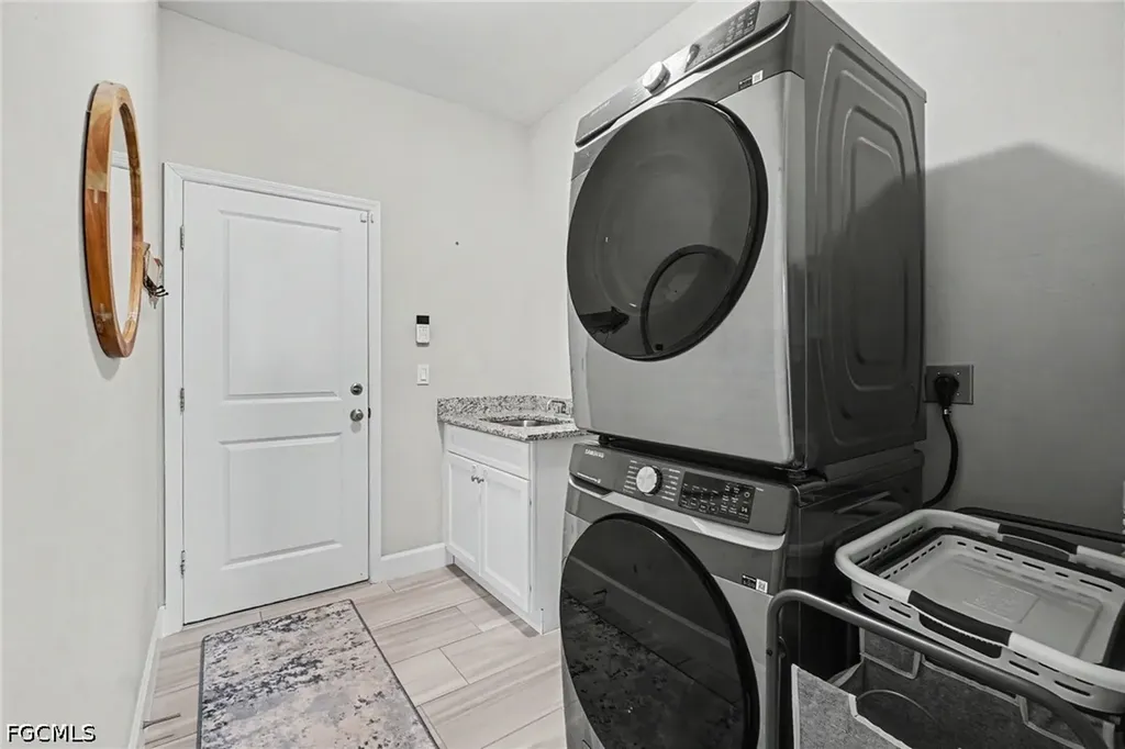 1628 NW 38th Avenue Cape Coral FL 33993