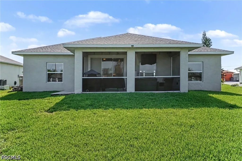 1628 NW 38th Avenue Cape Coral FL 33993