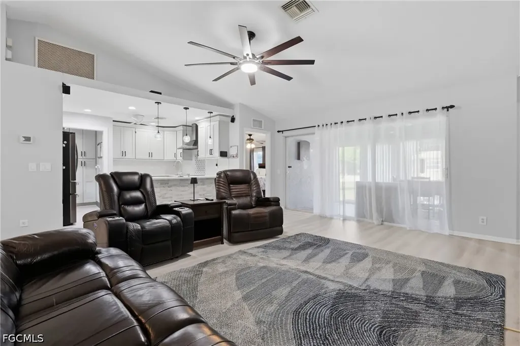 404 Parkdale Boulevard Lehigh Acres FL 33974