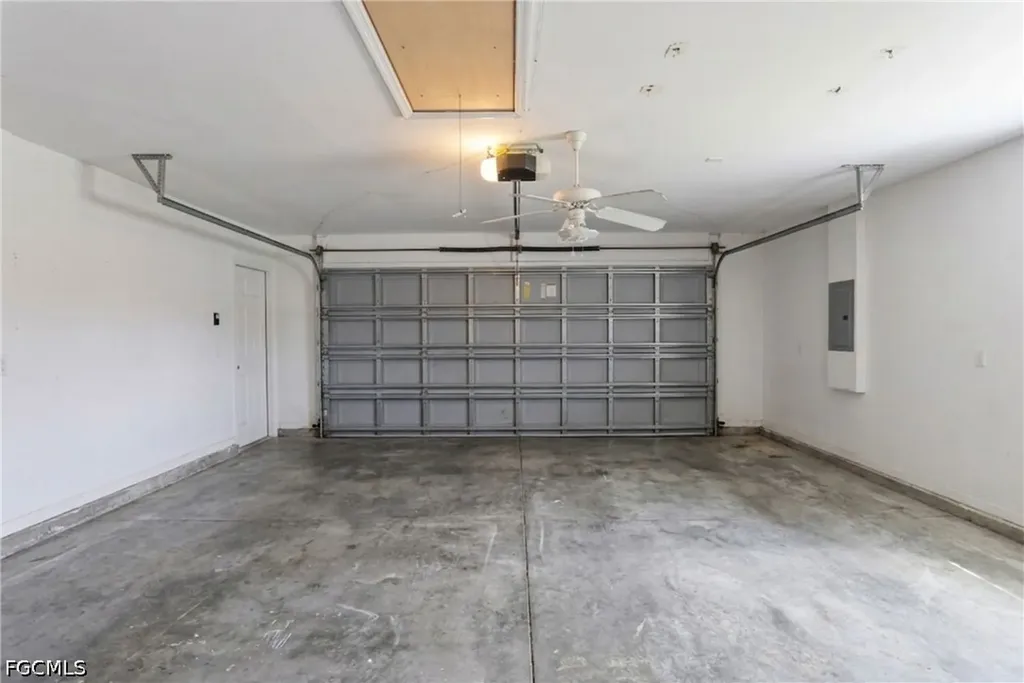 404 Parkdale Boulevard Lehigh Acres FL 33974