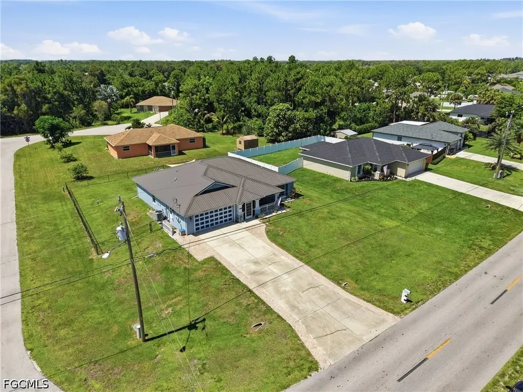 404 Parkdale Boulevard Lehigh Acres FL 33974