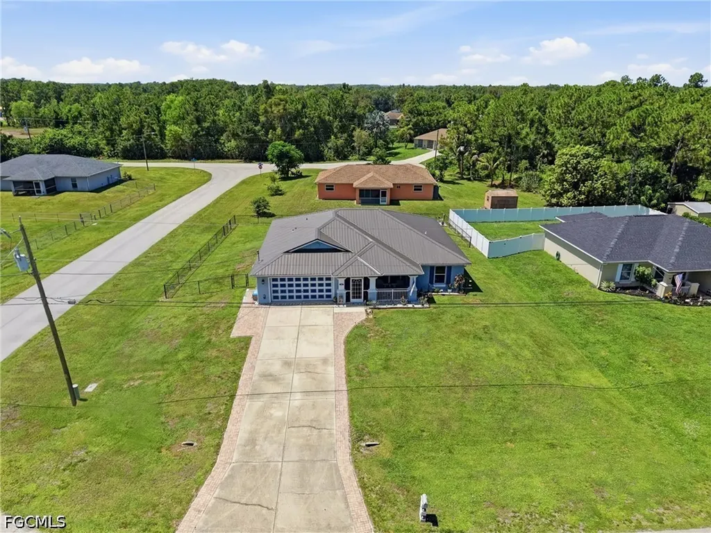 404 Parkdale Boulevard Lehigh Acres FL 33974