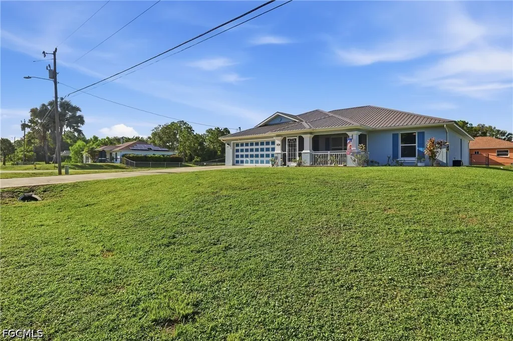 404 Parkdale Boulevard Lehigh Acres FL 33974