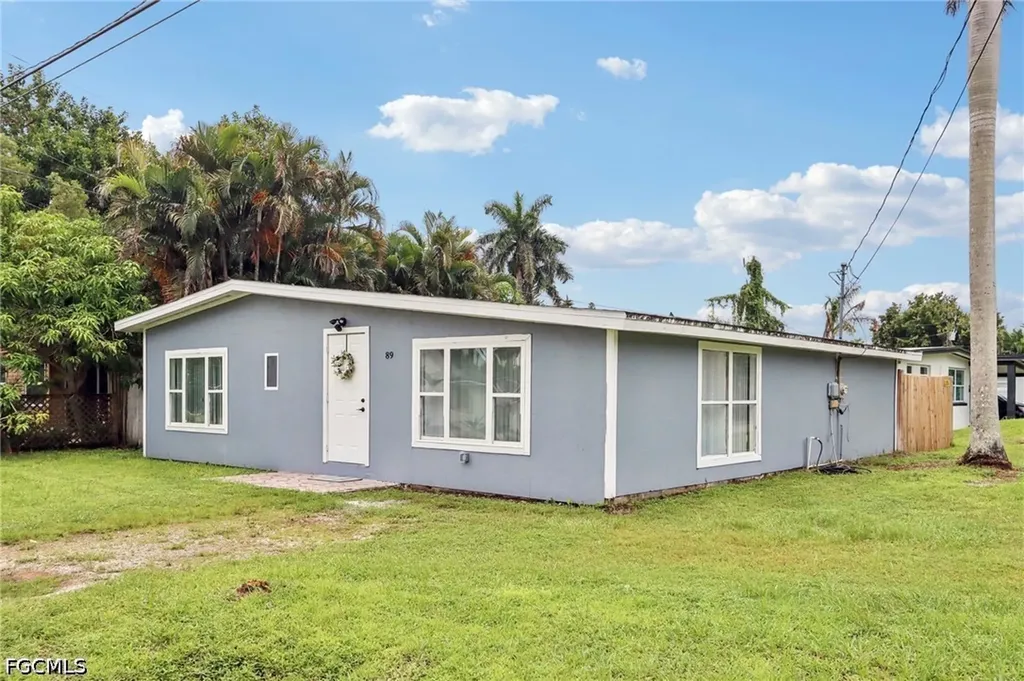 89 Cabana Avenue North Fort Myers FL 33903