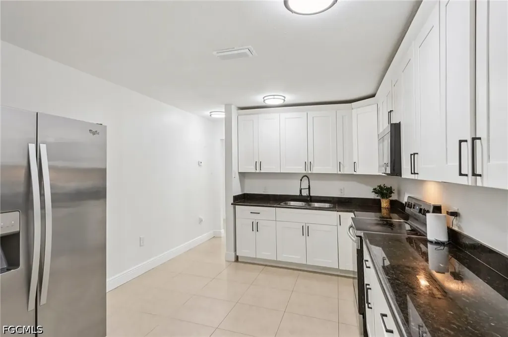 89 Cabana Avenue North Fort Myers FL 33903