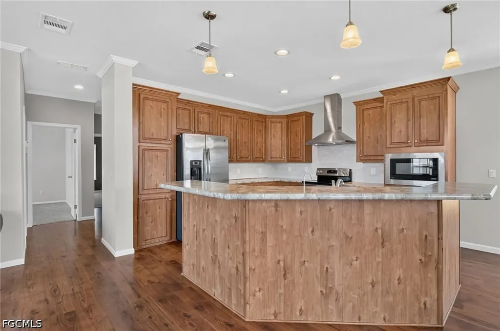 5671 Captain John Smith Loop North Fort Myers FL 33917