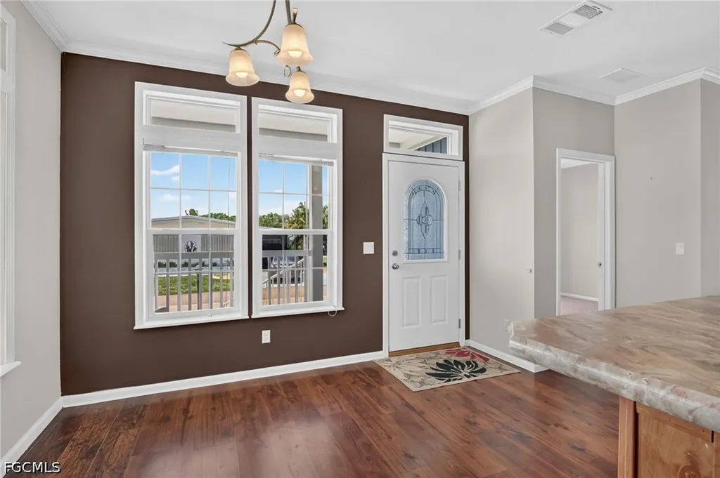 5671 Captain John Smith Loop North Fort Myers FL 33917