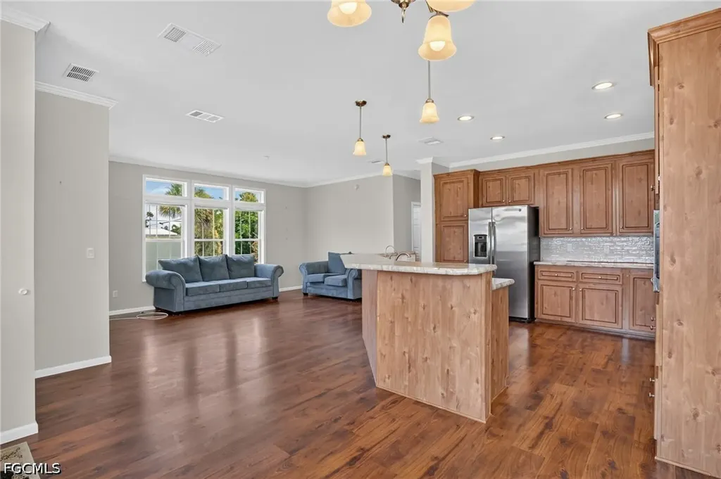 5671 Captain John Smith Loop North Fort Myers FL 33917