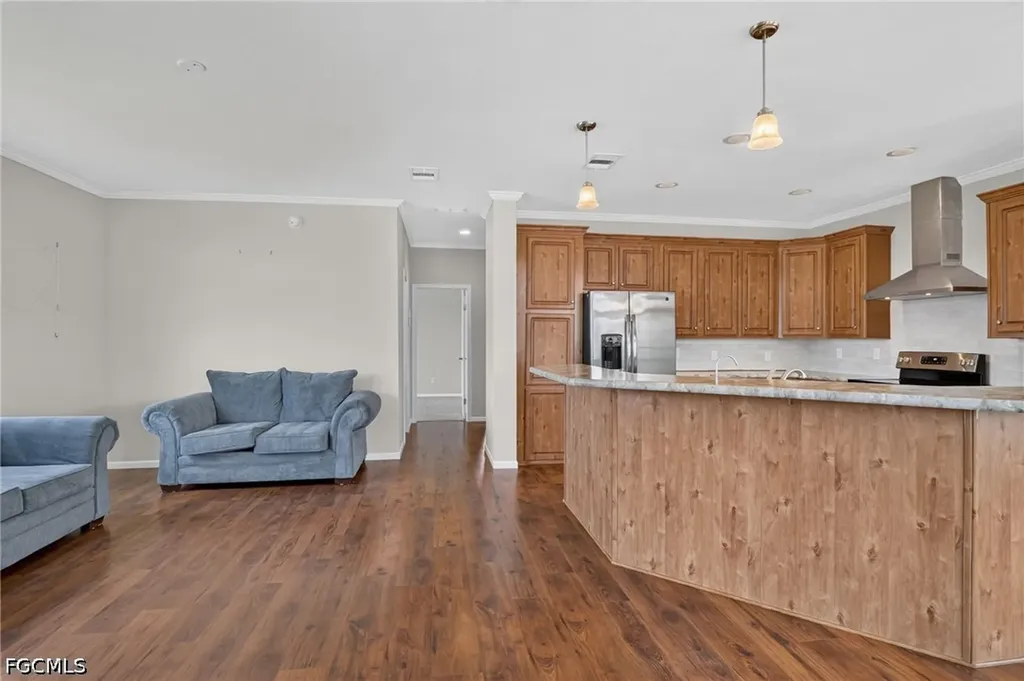 5671 Captain John Smith Loop North Fort Myers FL 33917