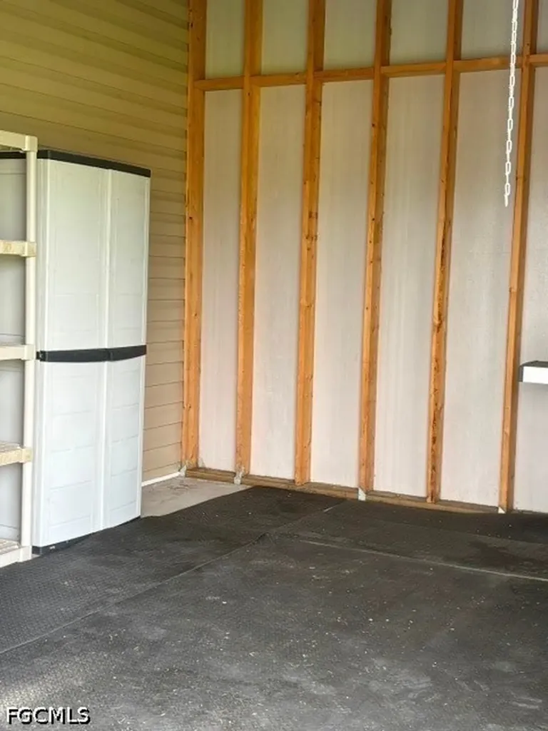 5671 Captain John Smith Loop North Fort Myers FL 33917