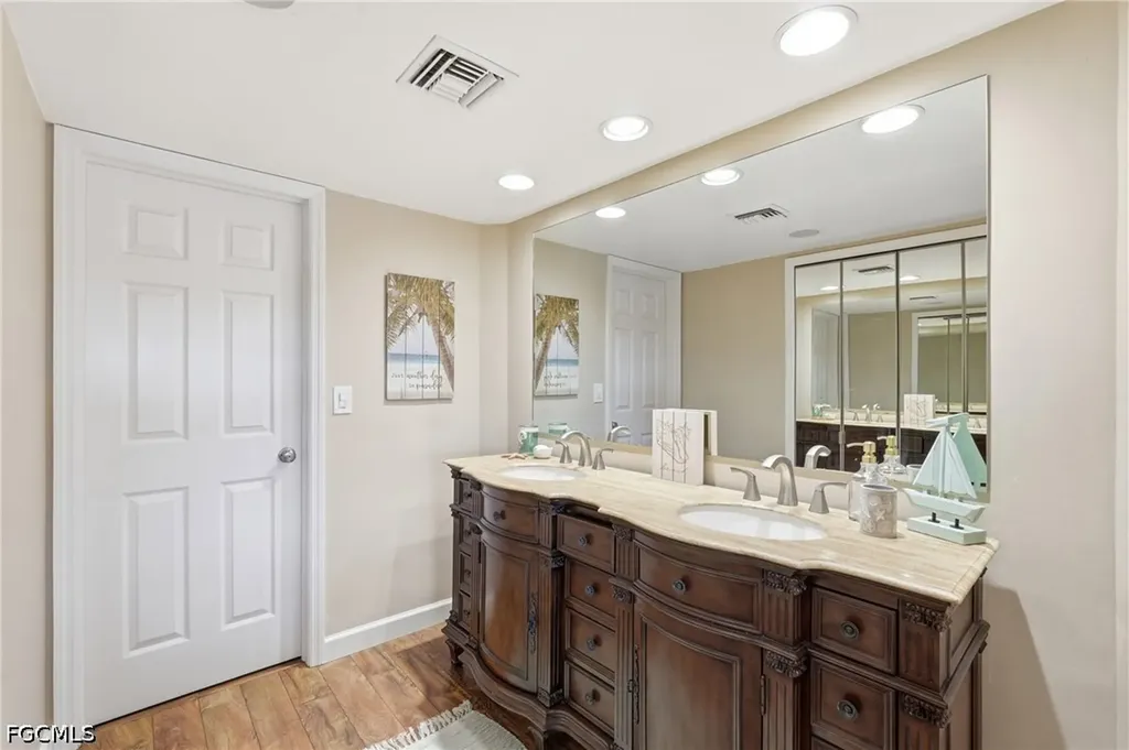 4206 SE 20th Place Cape Coral FL 33904