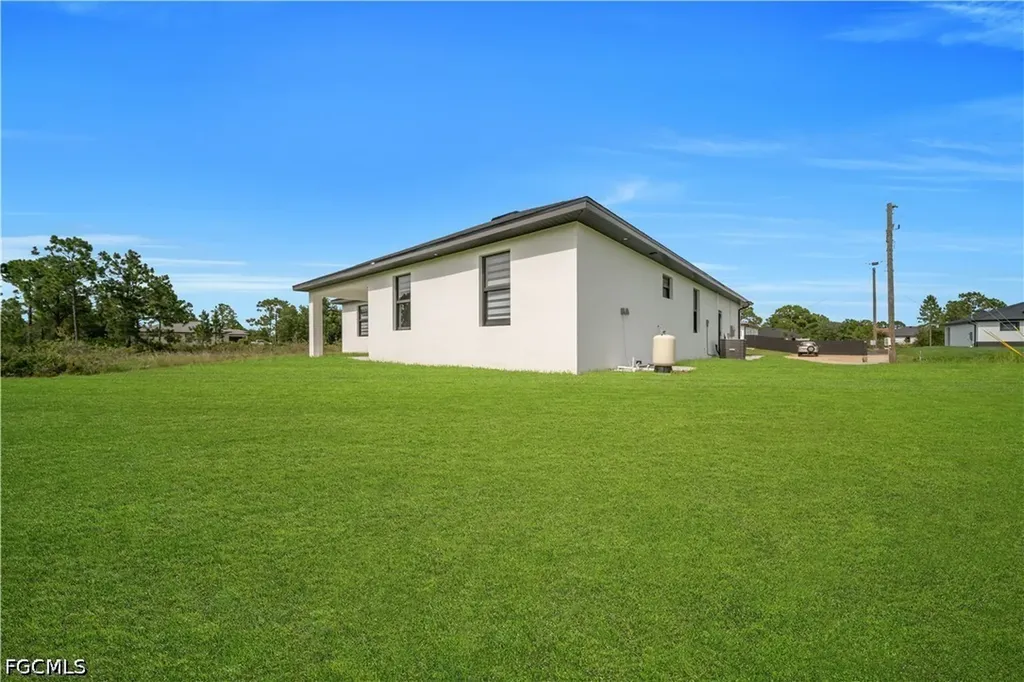 3318 29th Street SW Lehigh Acres FL 33976