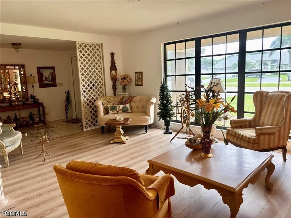 810 El Dorado Parkway W Cape Coral FL 33914