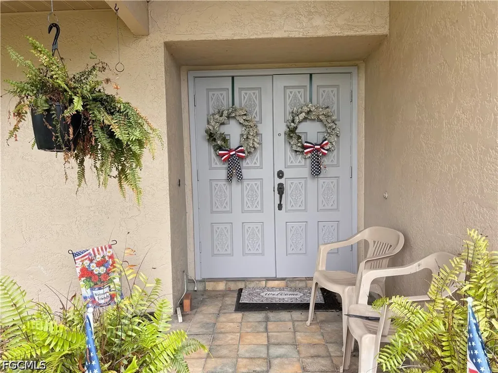 810 El Dorado Parkway W Cape Coral FL 33914