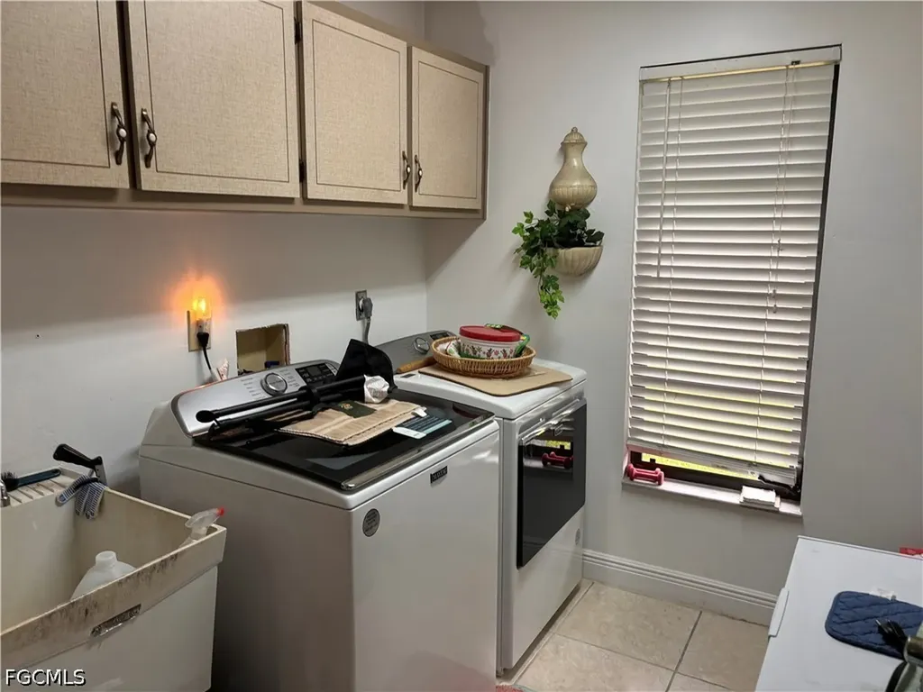 810 El Dorado Parkway W Cape Coral FL 33914