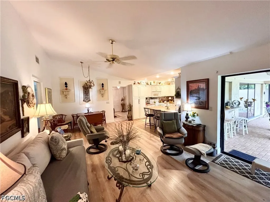 810 El Dorado Parkway W Cape Coral FL 33914
