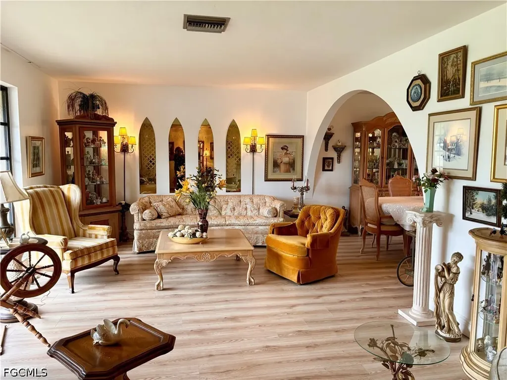 810 El Dorado Parkway W Cape Coral FL 33914