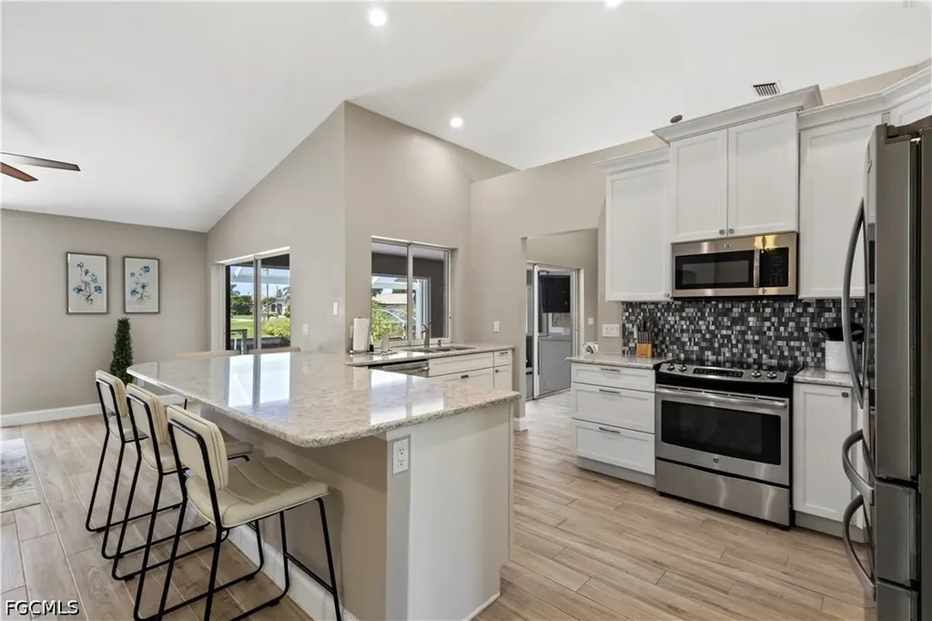 2546 SW 30th Street Cape Coral FL 33914