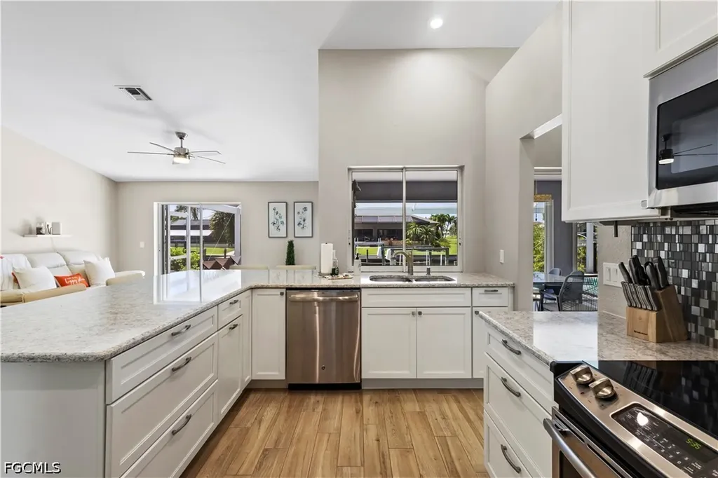 2546 SW 30th Street Cape Coral FL 33914