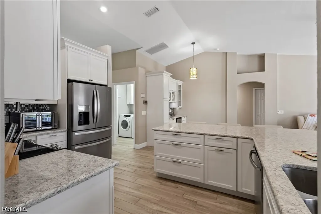 2546 SW 30th Street Cape Coral FL 33914