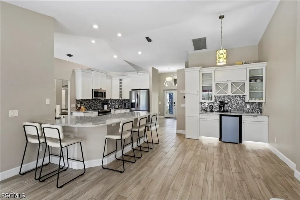 2546 SW 30th Street Cape Coral FL 33914