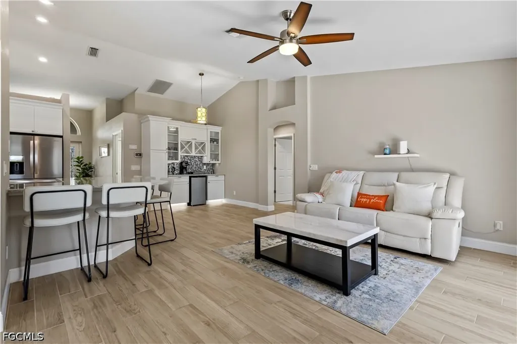 2546 SW 30th Street Cape Coral FL 33914