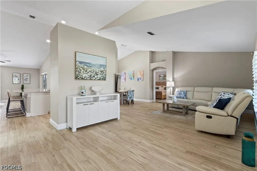 2546 SW 30th Street Cape Coral FL 33914