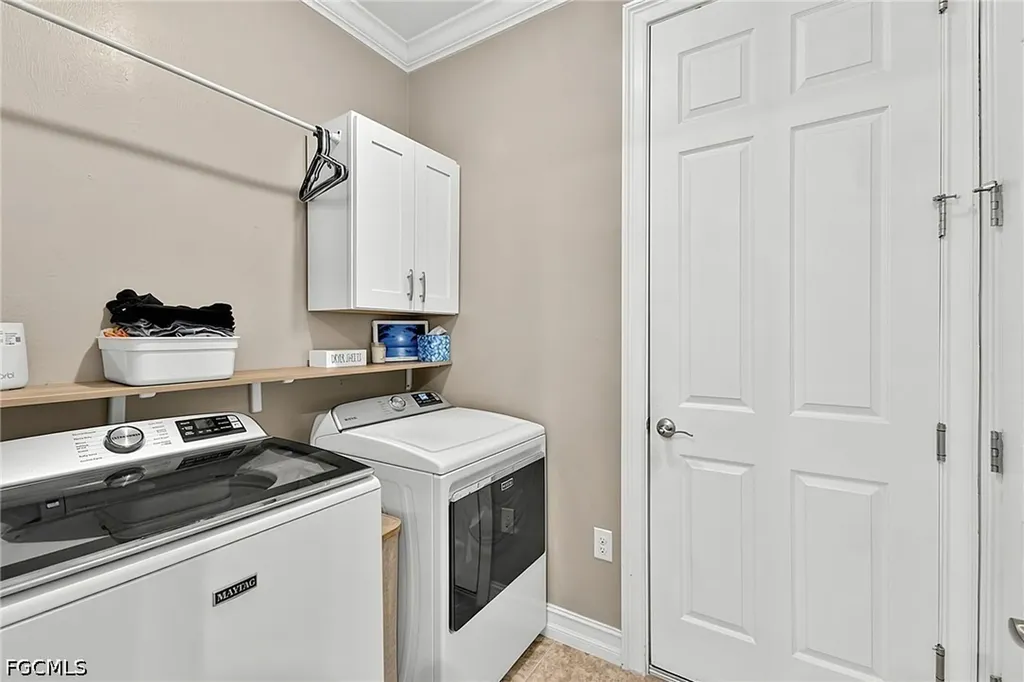 3391 Acapulco Circle Cape Coral FL 33909