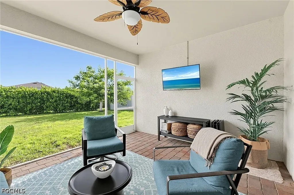 3391 Acapulco Circle Cape Coral FL 33909