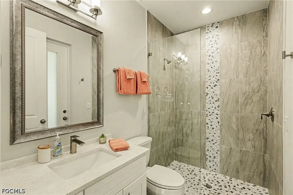 2019 SW 28th Lane Cape Coral FL 33914
