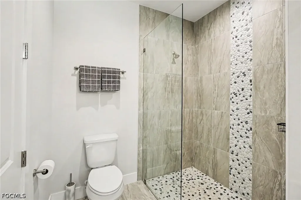 2019 SW 28th Lane Cape Coral FL 33914