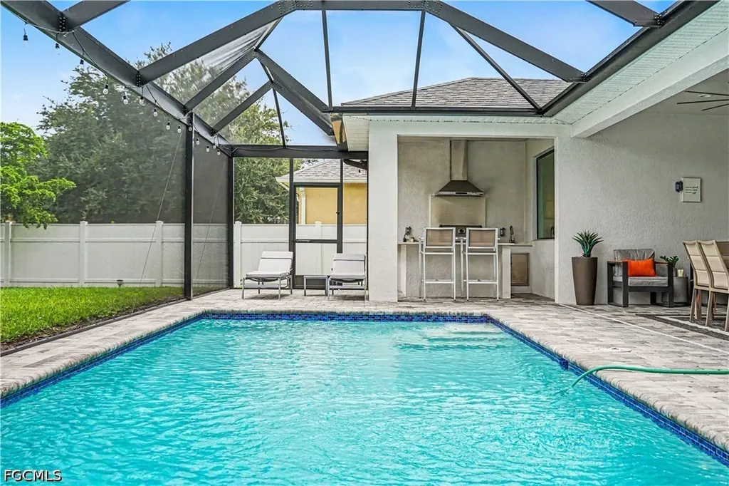 2019 SW 28th Lane Cape Coral FL 33914