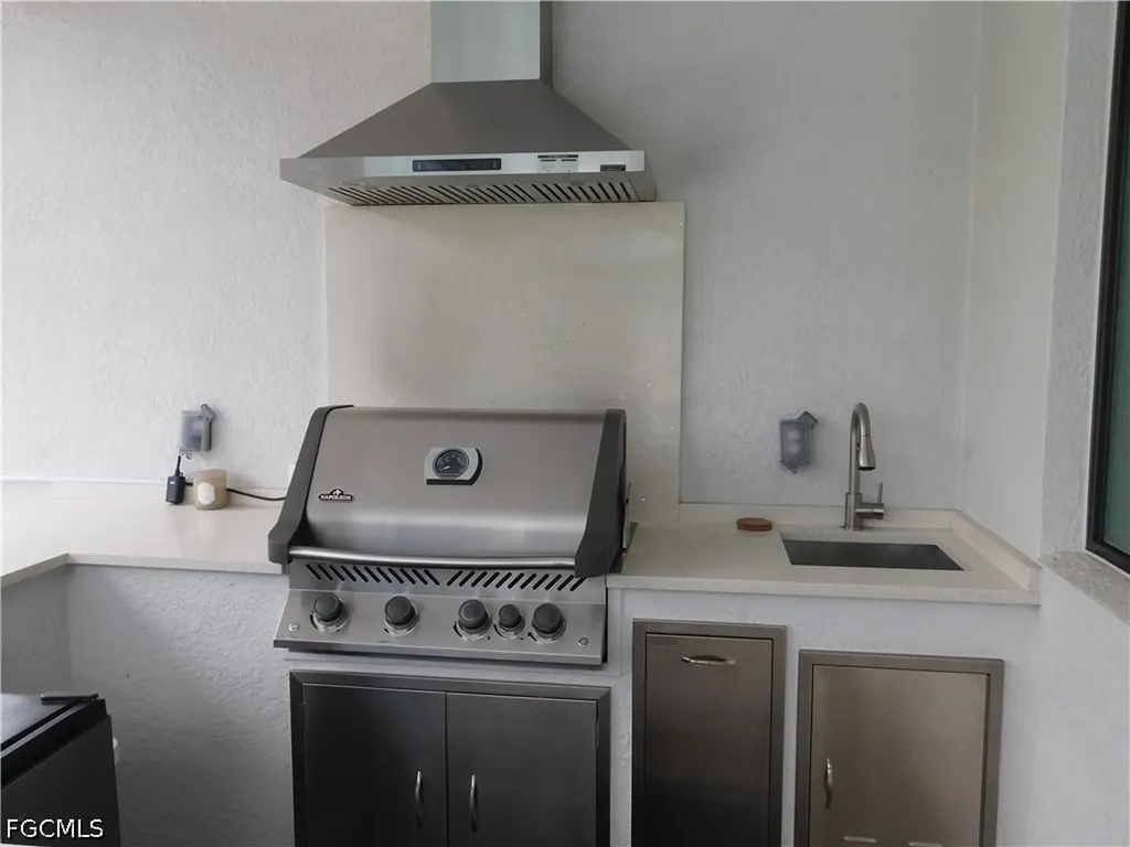 2019 SW 28th Lane Cape Coral FL 33914