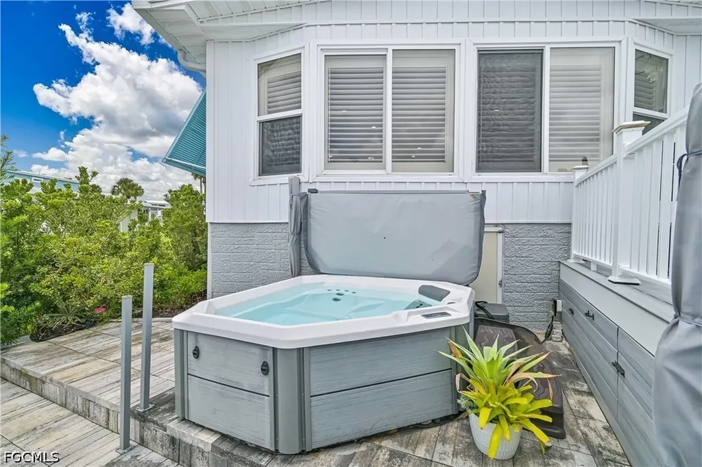 17591 Bryan Court Fort Myers Beach FL 33931