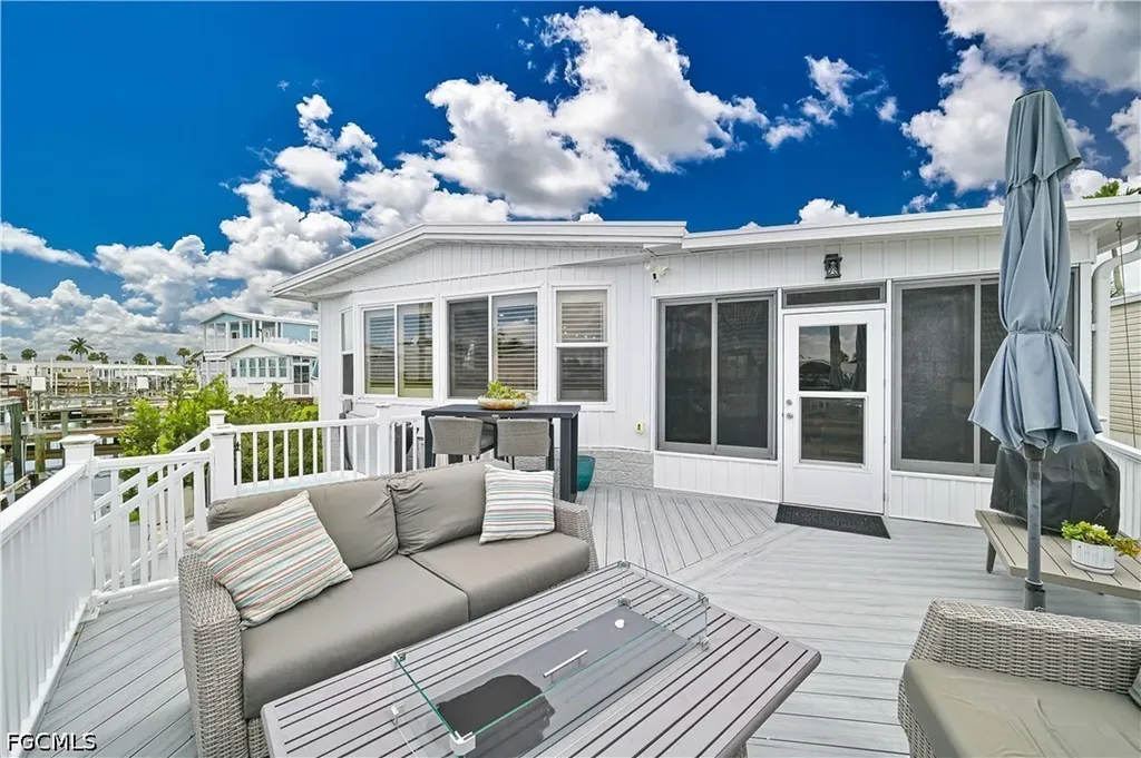 17591 Bryan Court Fort Myers Beach FL 33931