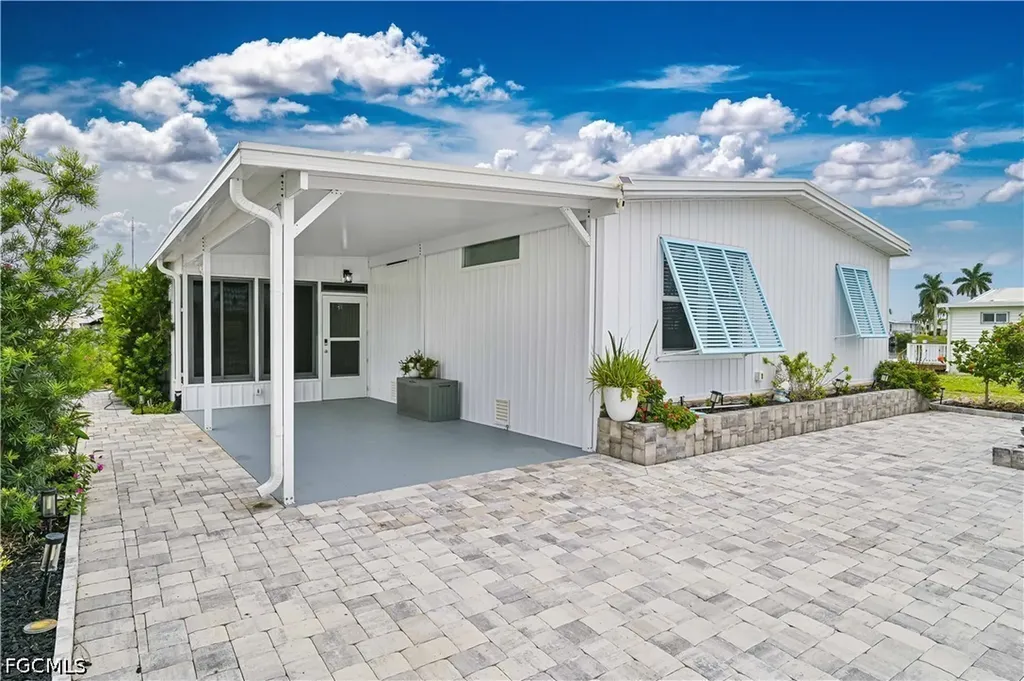 17591 Bryan Court Fort Myers Beach FL 33931