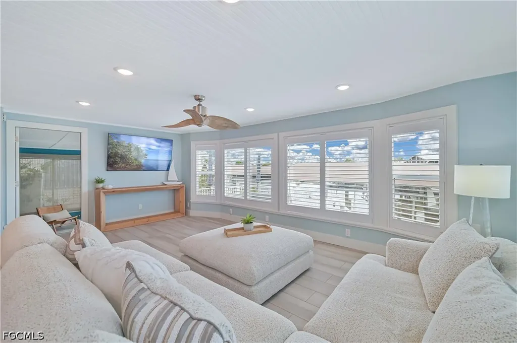 17591 Bryan Court Fort Myers Beach FL 33931