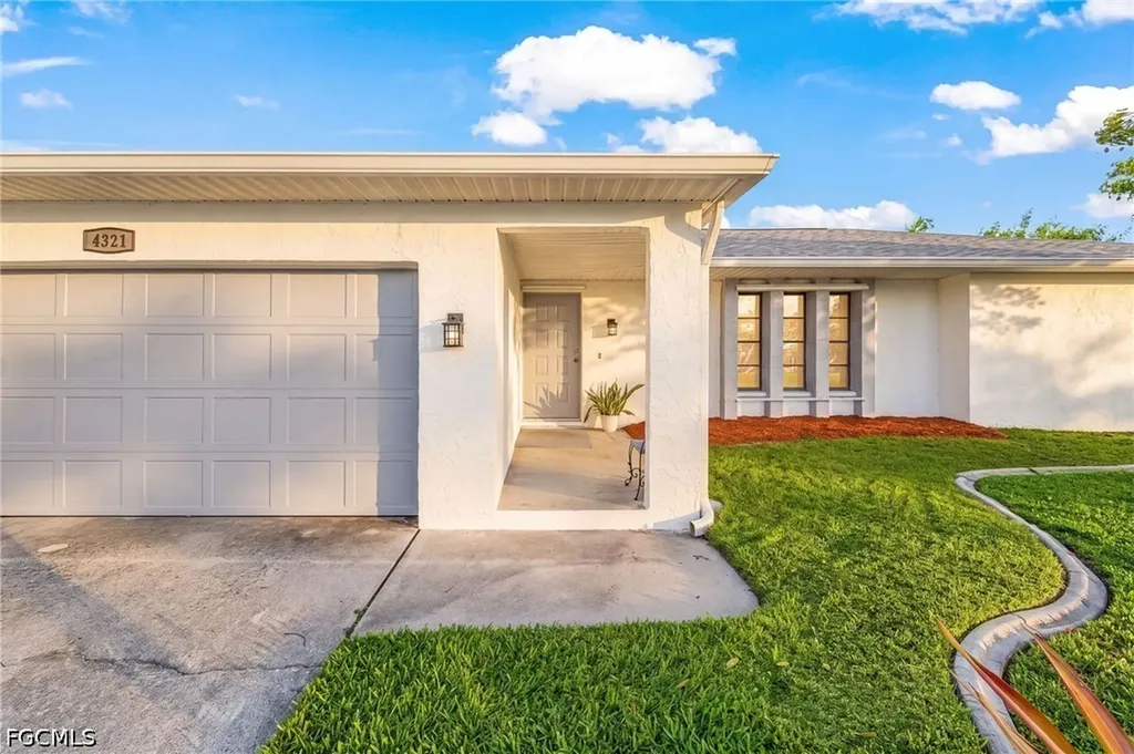 4321 SW 19th Avenue Cape Coral FL 33914