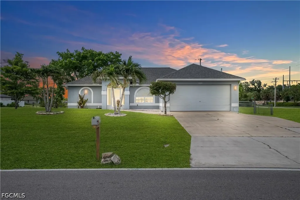 2321 Kismet Parkway E Cape Coral FL 33909
