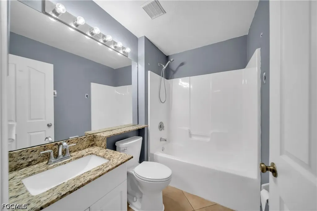 2321 Kismet Parkway E Cape Coral FL 33909