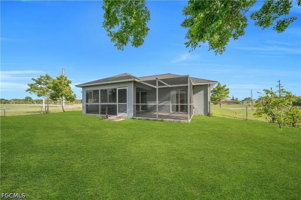 2321 Kismet Parkway E Cape Coral FL 33909