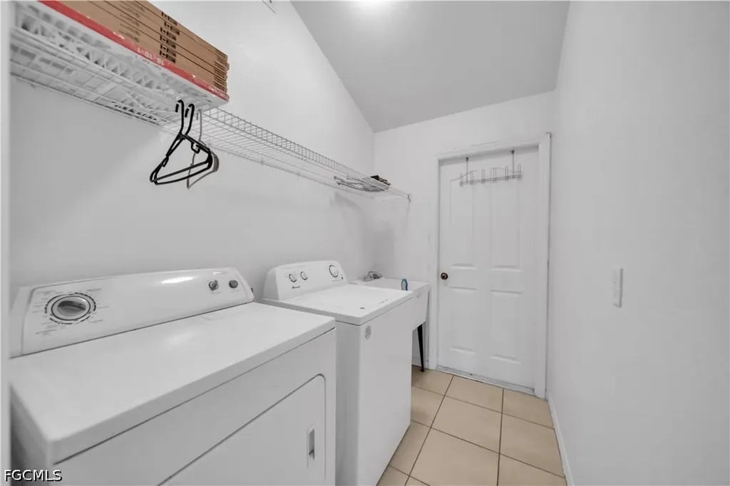 2321 Kismet Parkway E Cape Coral FL 33909