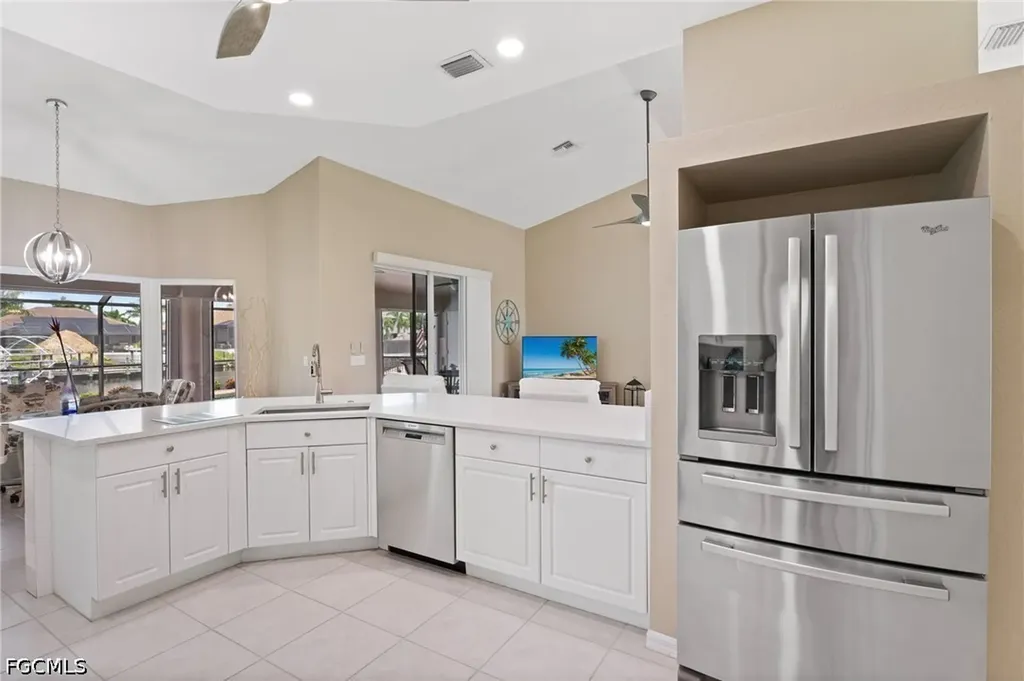 2535 SW 28th Avenue Cape Coral FL 33914