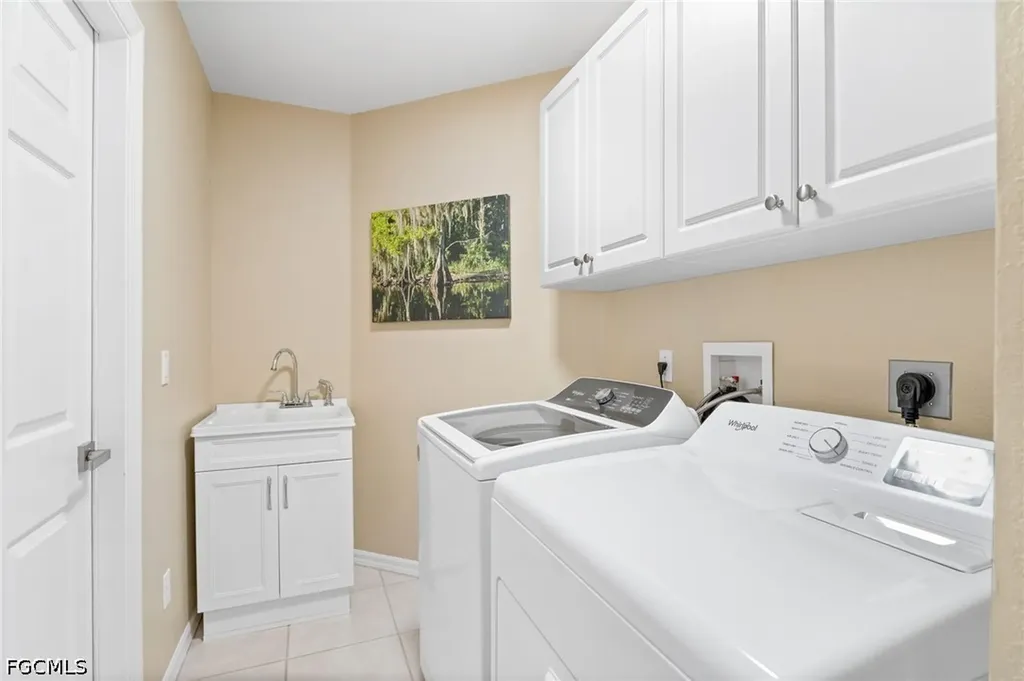 2535 SW 28th Avenue Cape Coral FL 33914