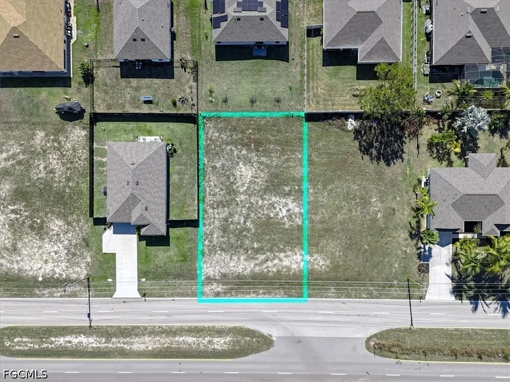 2002 Kismet Parkway W Cape Coral FL 33993