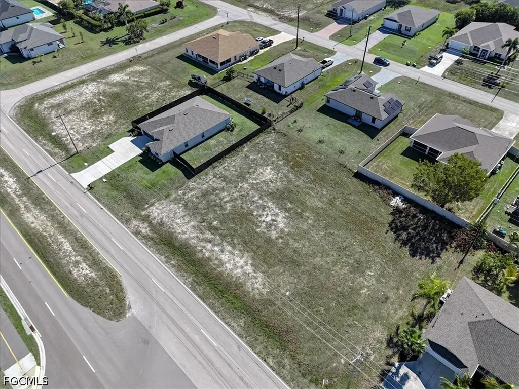 2002 Kismet Parkway W Cape Coral FL 33993