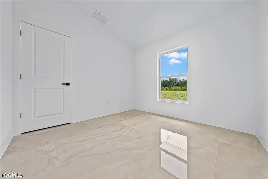 4405 E 11th Street Lehigh Acres FL 33972