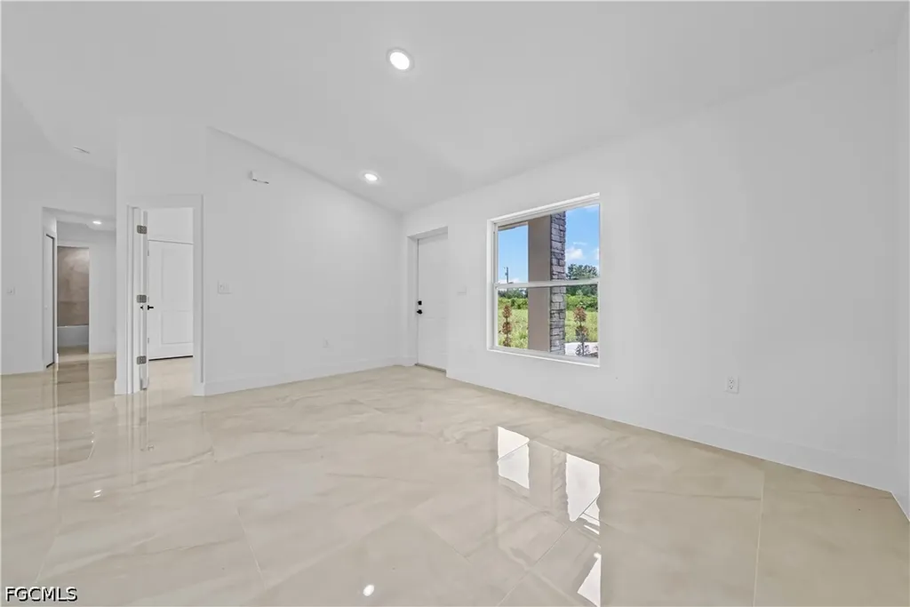 4405 E 11th Street Lehigh Acres FL 33972
