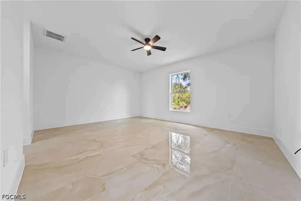 4405 E 11th Street Lehigh Acres FL 33972